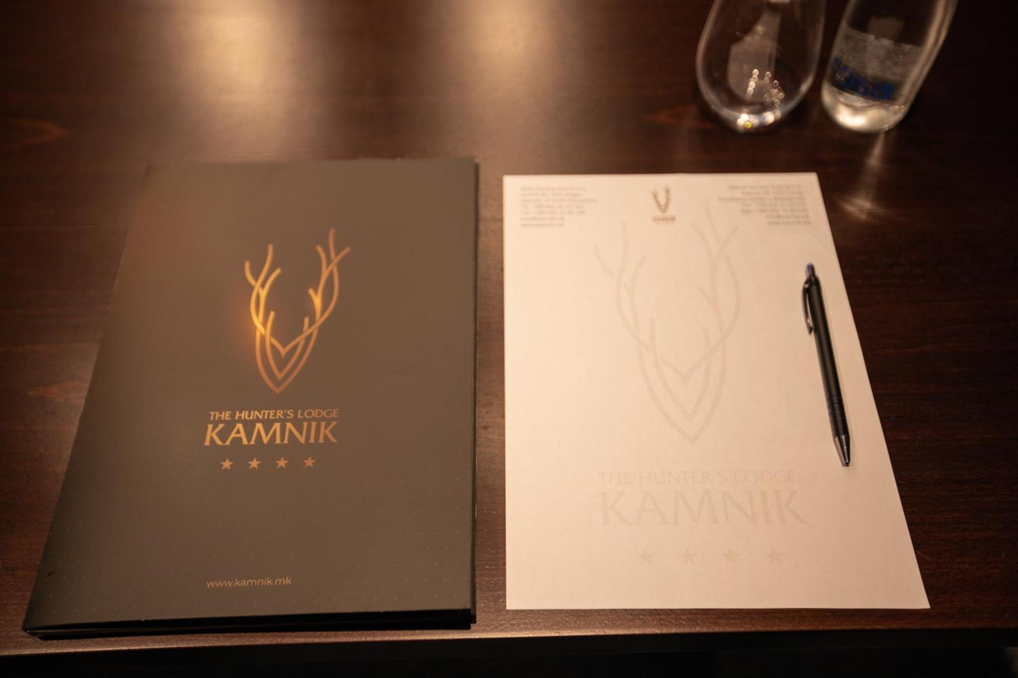 The Hunter'S Lodge Kamnik Skopje Eksteriør billede